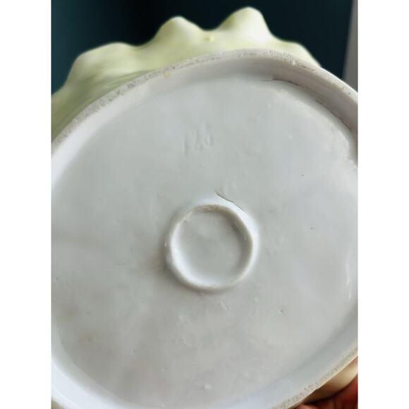 Vintage Cabbage Leaf Serving Bowl Lettuce Green Yellow White Porcelain Mold 128 - Picture 8 of 12